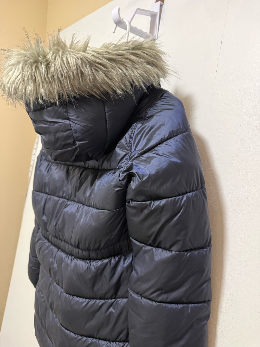 Abercrombie kids Winter Coat with Faux Fur Trim Hood Girl’s Sz 11/12 - Picture 11 of 16